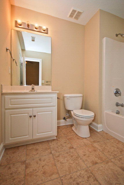 Building Photo - 115 Orchard Way