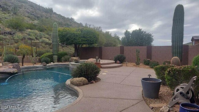 Building Photo - GORGEOUS SCOTTSDALE HOME WITH A BACKYARD TO DIE FOR!!