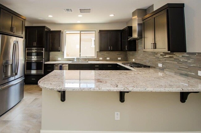 Building Photo - Beautiful 2 bedroom, 2 bath, plus den in an amazing 55+ community in Encanterra! - MEMBERSHIP INC...