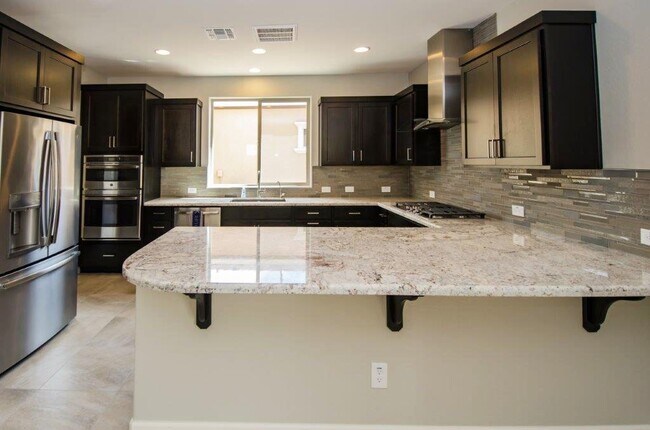 Building Photo - **COMING SOON** AVAILABLE 12/20/25 - Beaut...