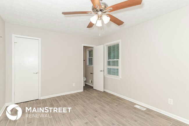 Building Photo - 246 Timber Lake Cir