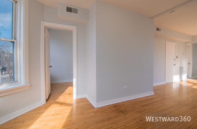 Building Photo - 1141 S Francisco Ave