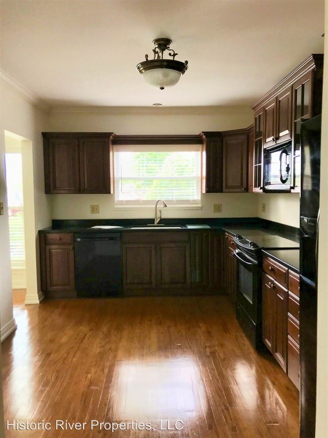 Building Photo - 3 br, 2.5 bath Apartment - 1701 25th Street