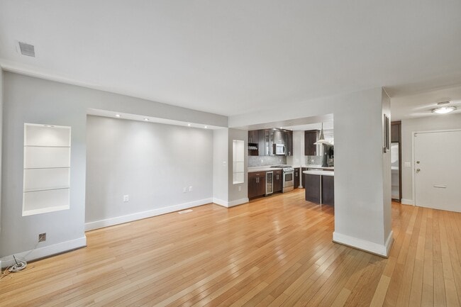 Building Photo - 1339 Riggs St NW