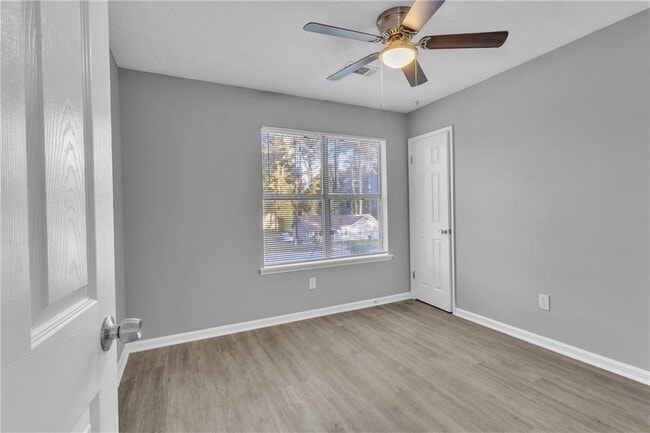 Building Photo - 8883 Homewood Dr