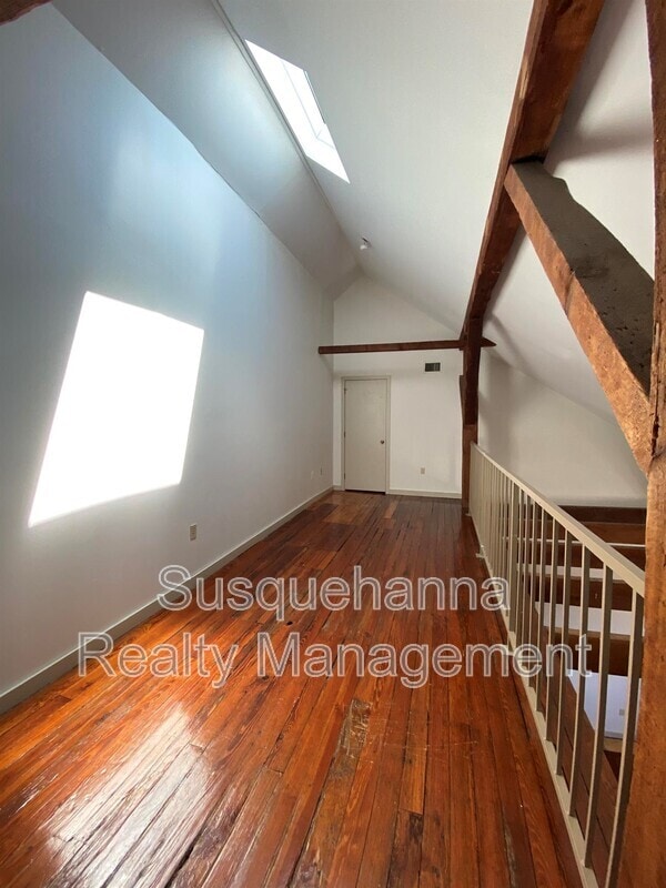 Building Photo - 402 W Frederick St