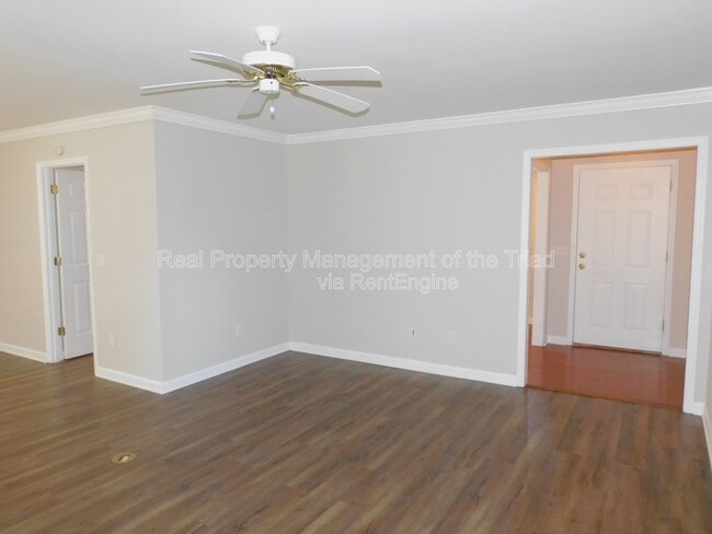 Building Photo - 5609 Wellsley Dr W