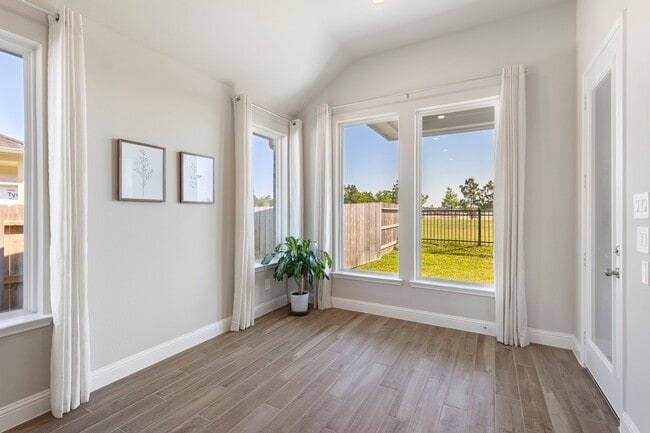 Building Photo - 16147 Sapphire Crst Dr