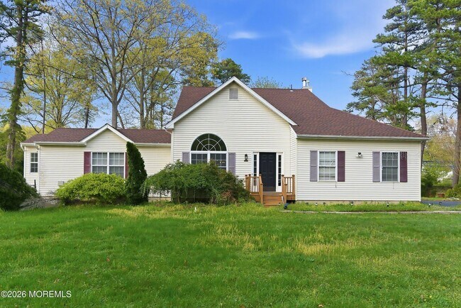 Building Photo - Spacious 3BR Jackson Colonial with Garage