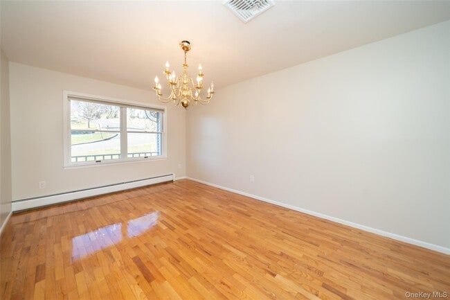 Building Photo - 62 Walter Dr