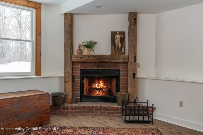 Building Photo - 56 Willowdale Farm Rd