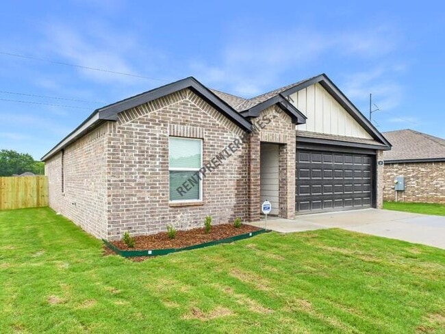 Building Photo - 13 Vineyard Dr