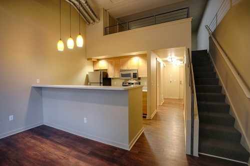 Building Photo - Saxe Apartments - Studio + extra room
