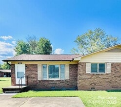 Building Photo - 5904 US-70