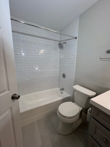 Building Photo - 134 Tyson Commons Ln