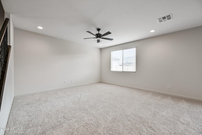 Building Photo - 8961 W San Juan Ave