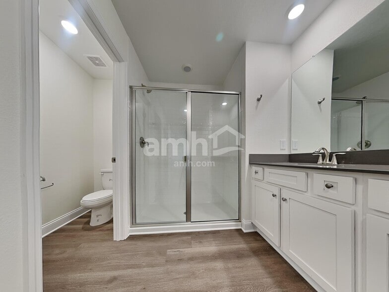 Building Photo - 1048 Grafton Ridge Dr