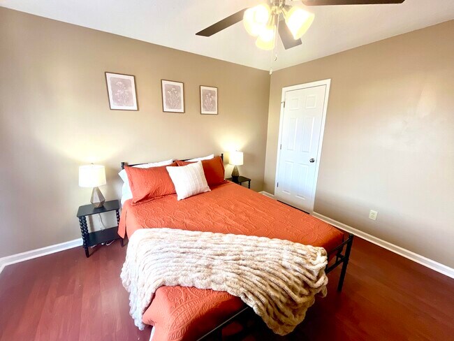 Building Photo - 1409 Pleasant Ridge Dr