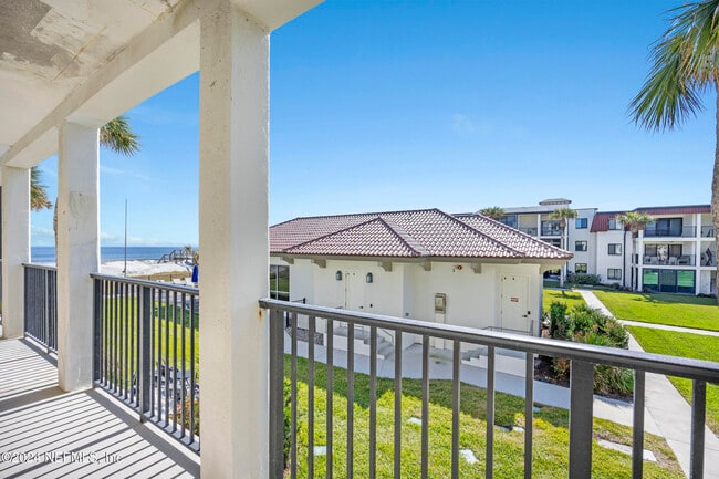 Building Photo - 2313 Costa Verde Blvd