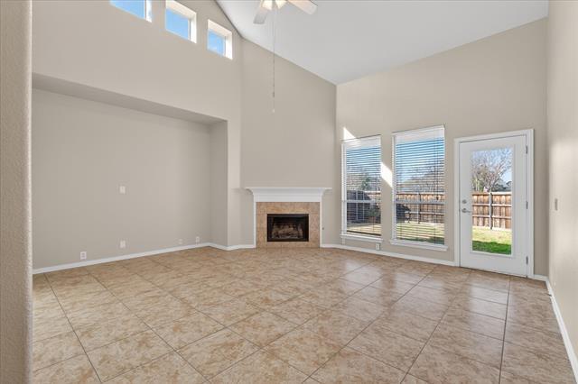 Building Photo - 810 Highland Hills Dr