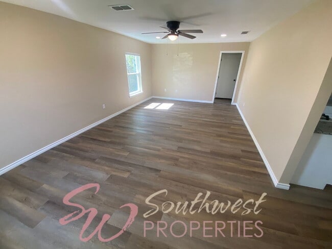 Building Photo - Newly Renovated 3 Bed / 2 Bath – Just 1 Mile from Tarleton!