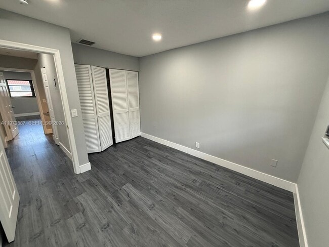 Building Photo - 2700 N 34th Ave