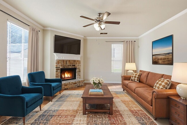 Building Photo - 1110 Water Birch