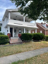 Building Photo - 18519 Shawnee Ave