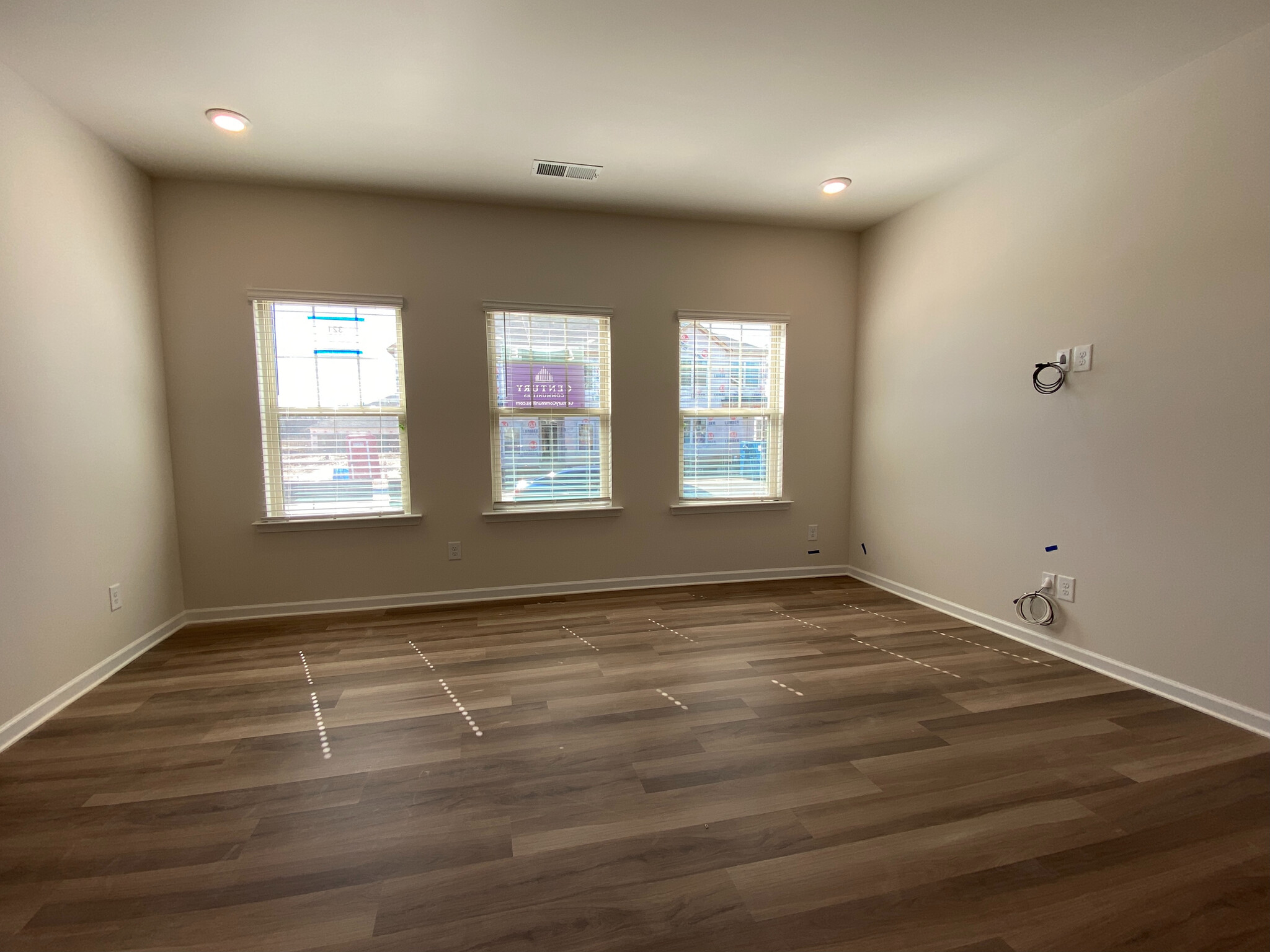 Building Photo - Room in Townhome on Planters Trace Ln