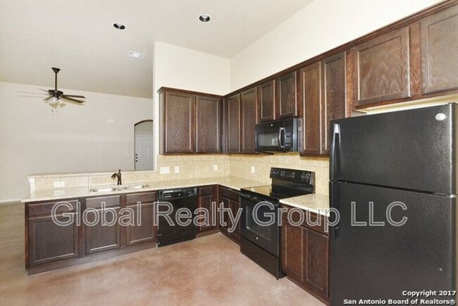 Building Photo - 2557 Pahmeyer Rd