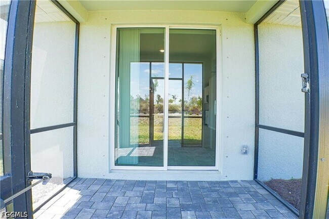 Building Photo - 44229 Saddlewood Ct