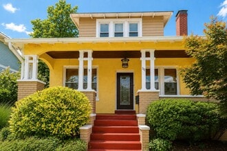 Building Photo - 111 E Randolph Ave