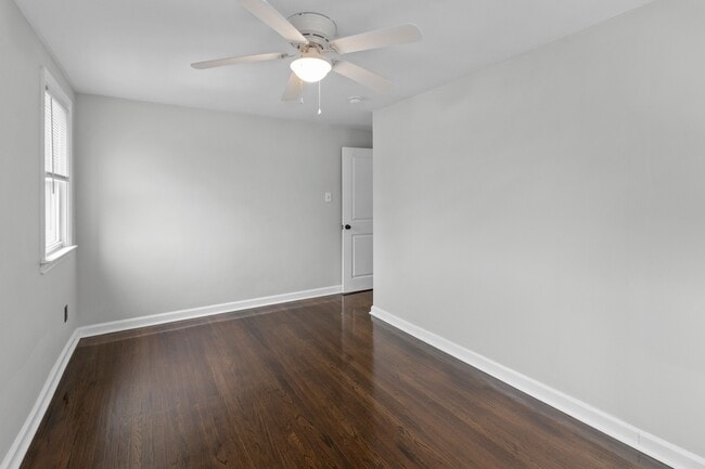 Building Photo - 145 Isabel Ave