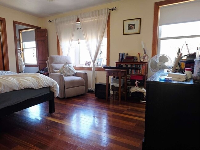 Building Photo - 70 Beaconwood Rd