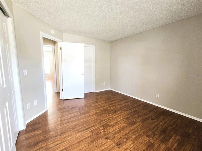 Building Photo - 2407 King Oak Ct