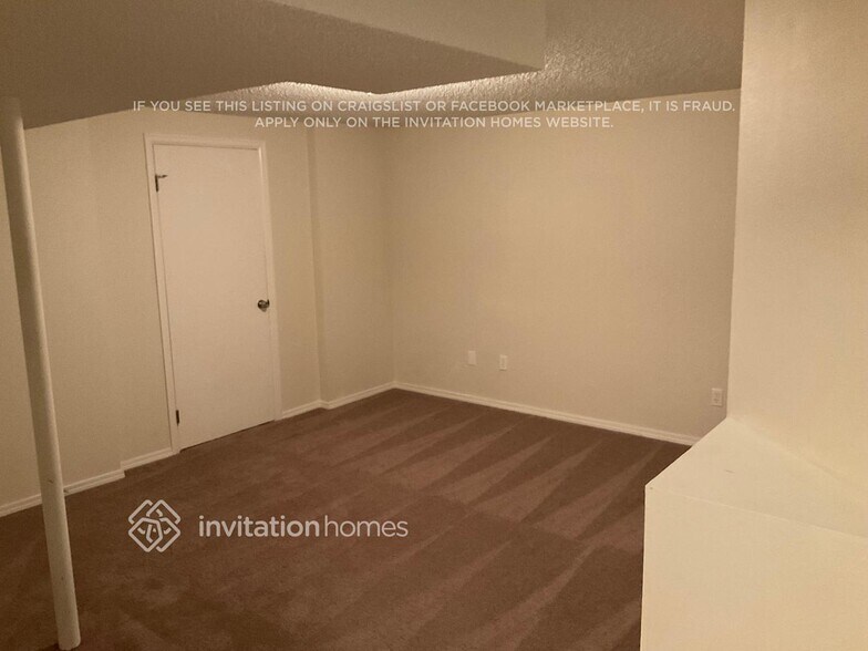 Building Photo - 3455 Birnamwood Dr