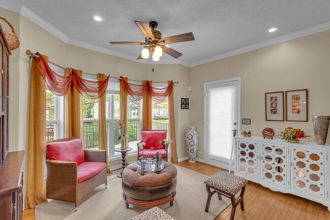 Building Photo - Wonderful 4 Bedroom Home in Palisades Park