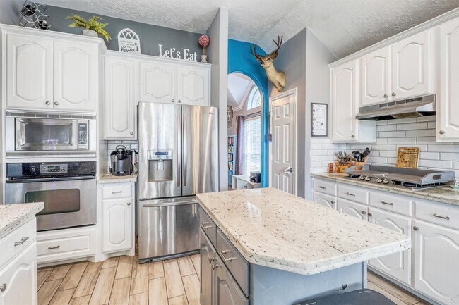 Building Photo - 506 Taskwood Dr