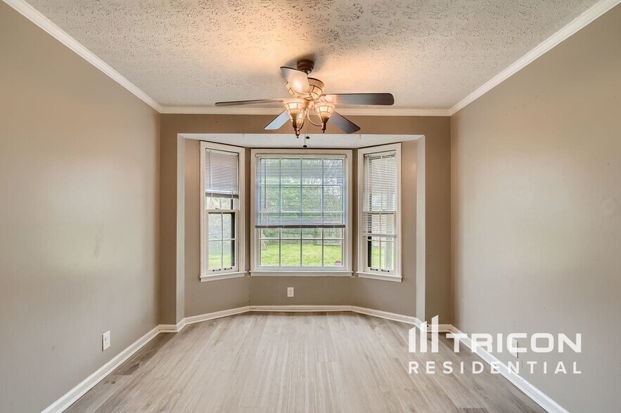 Building Photo - 100 Yorkside Pl