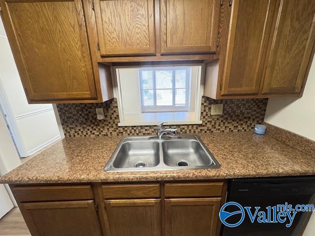 Building Photo - 5009 7 Pine Cir