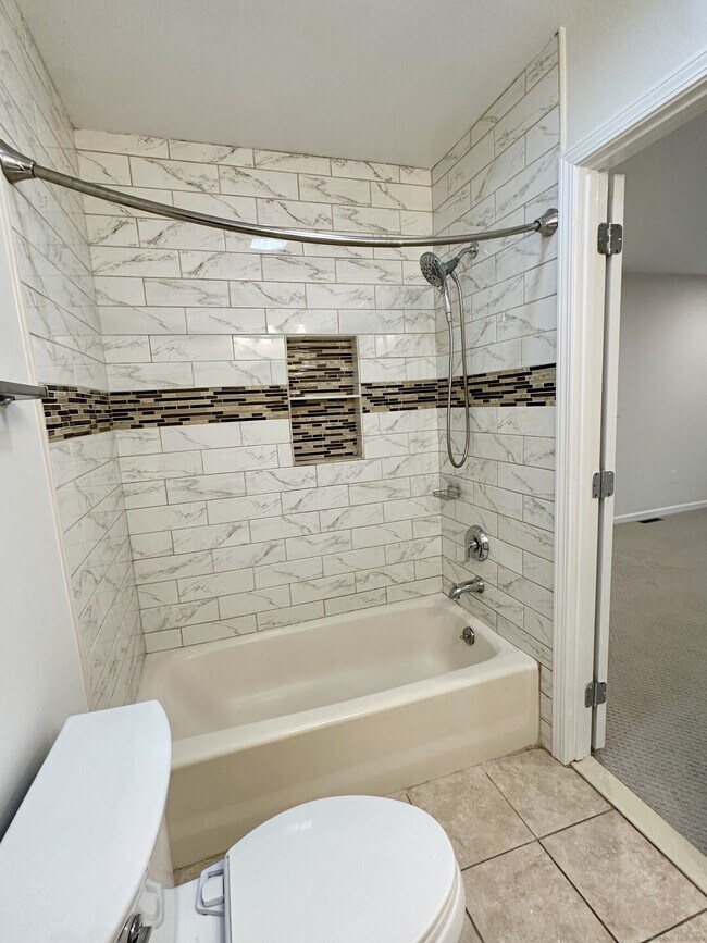 Building Photo - 26 Fawn Ridge Ln