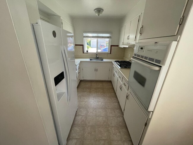 Primary Photo - 204 Lauren Ave