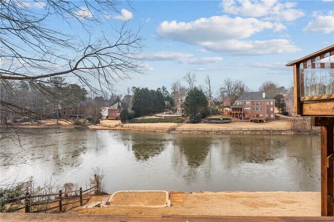 Building Photo - 870 Longstone Landing