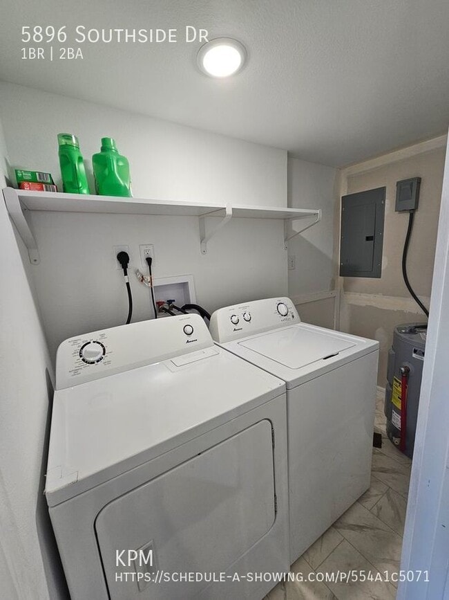 Building Photo - 1302 E Fairmont Blvd