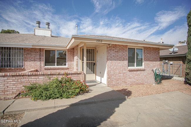 Building Photo - 1553 Rebecca Ann Dr