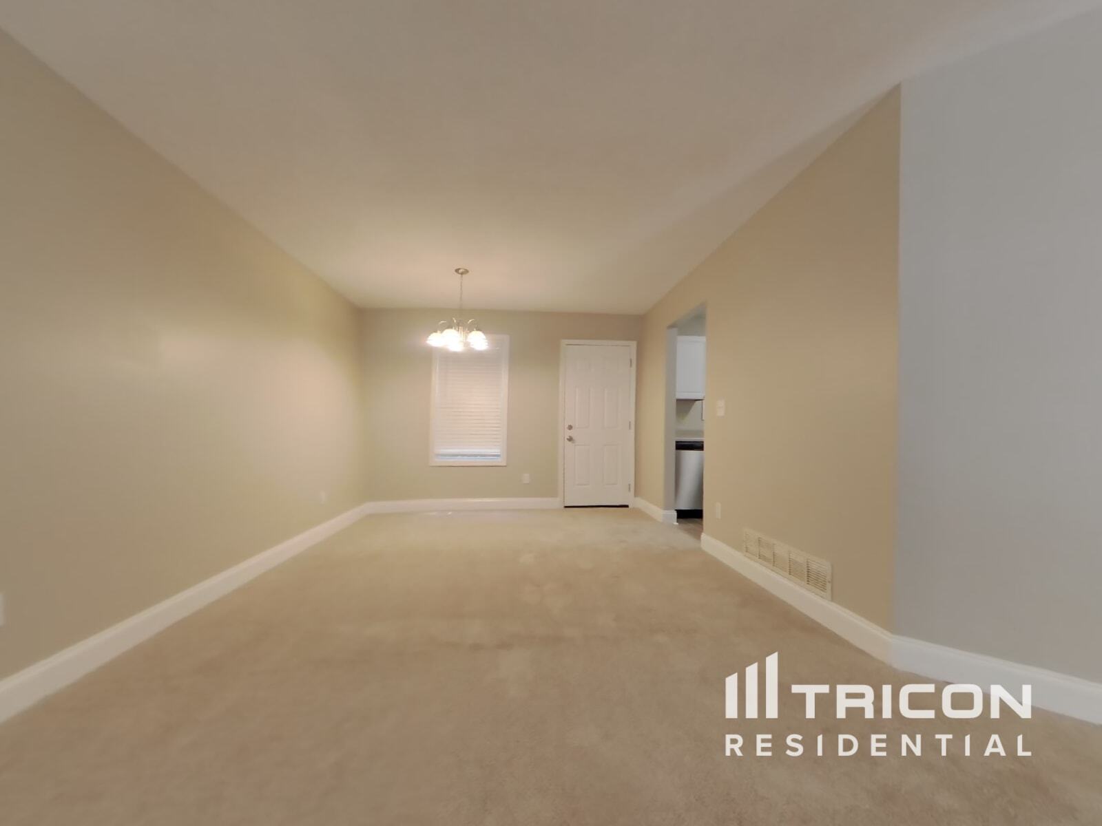 Building Photo - 381 River Trace Dr