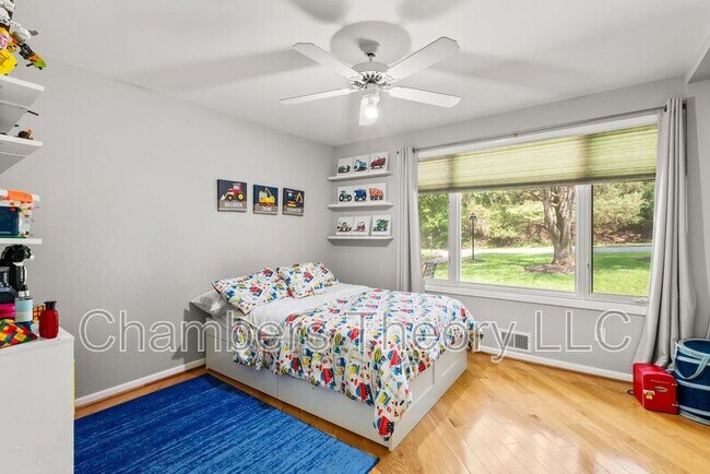 Building Photo - 7713 Arrowood Ct