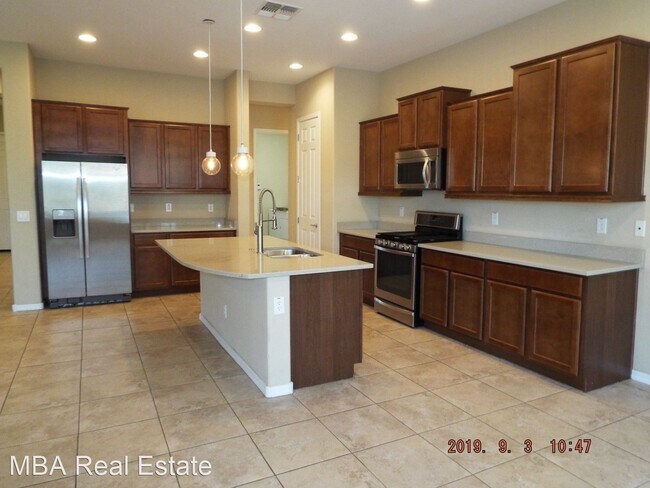Building Photo - 3 br, 2 bath House - 5714 E Jake Hvn