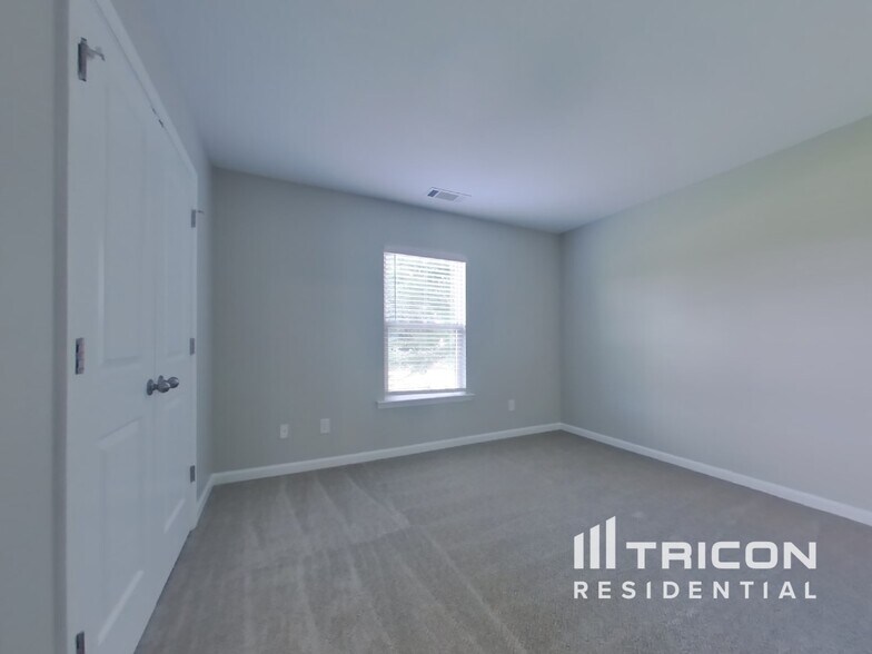 Building Photo - 2377 Proctor Creek Enclave