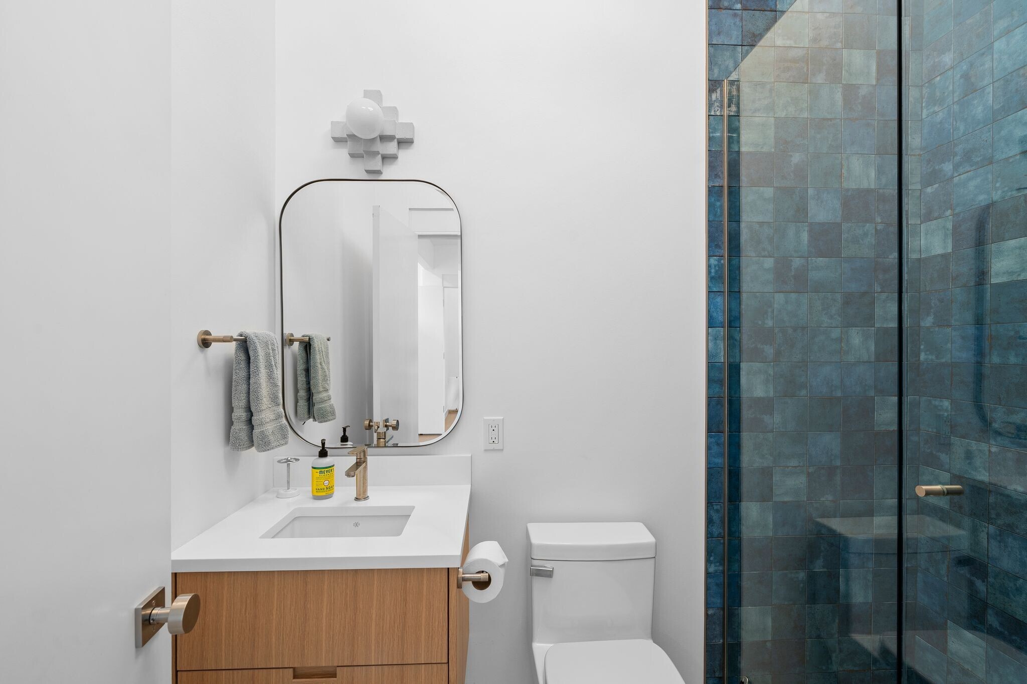 Building Photo - 2831 NW Cornell Rd